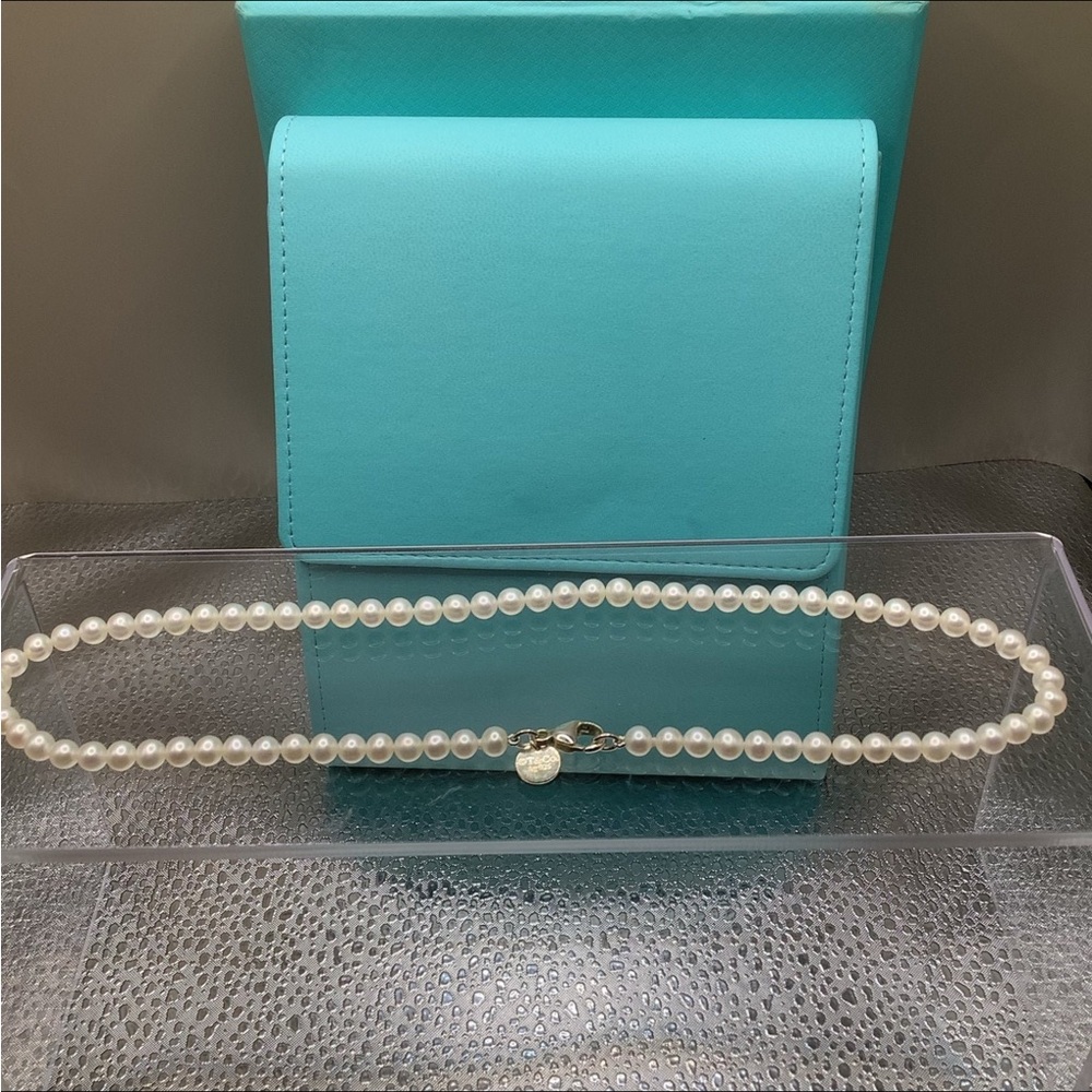 Tiffany & Co. Pearl Necklace with Silver Clasp